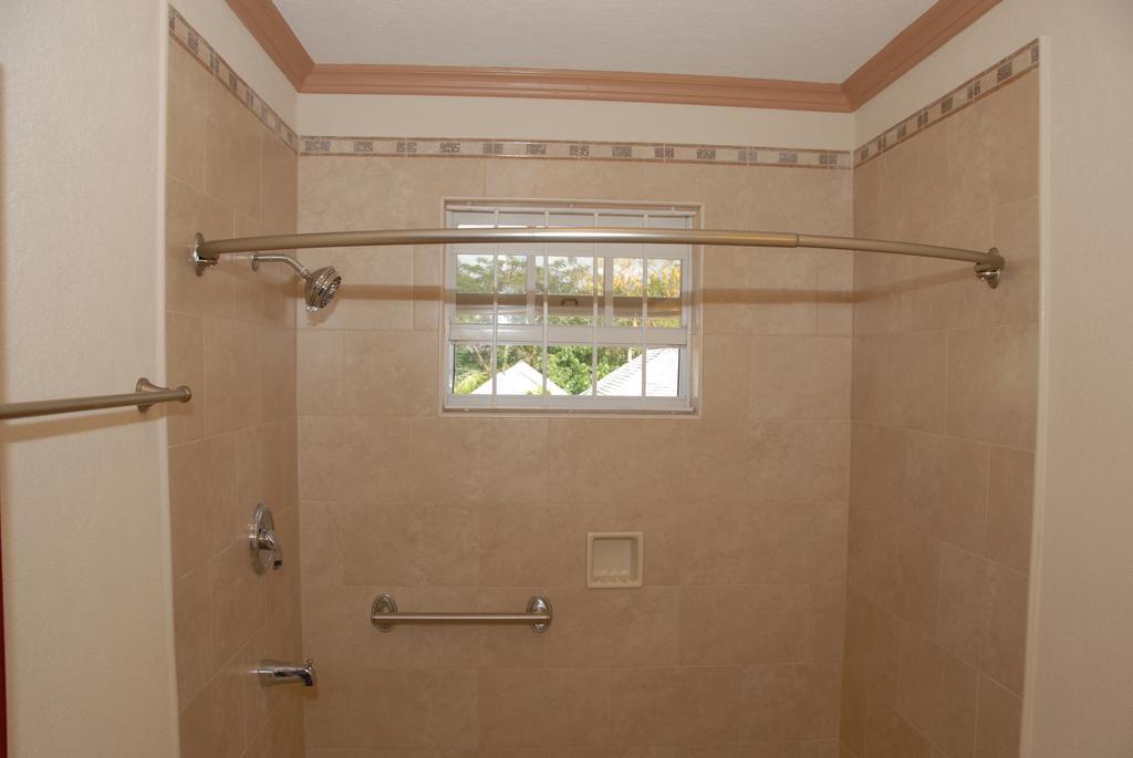 Sandy Bliss Condominiums Saint James Room photo